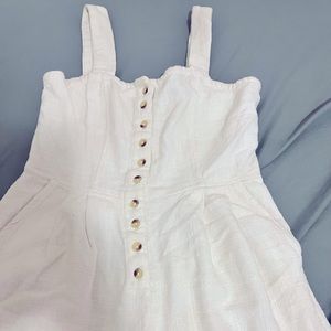 Billabong white jumpsuit - size small - with pockets -